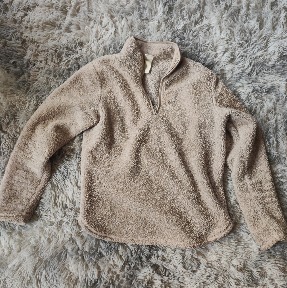 H&M Fluffy Pullover Sweater XS